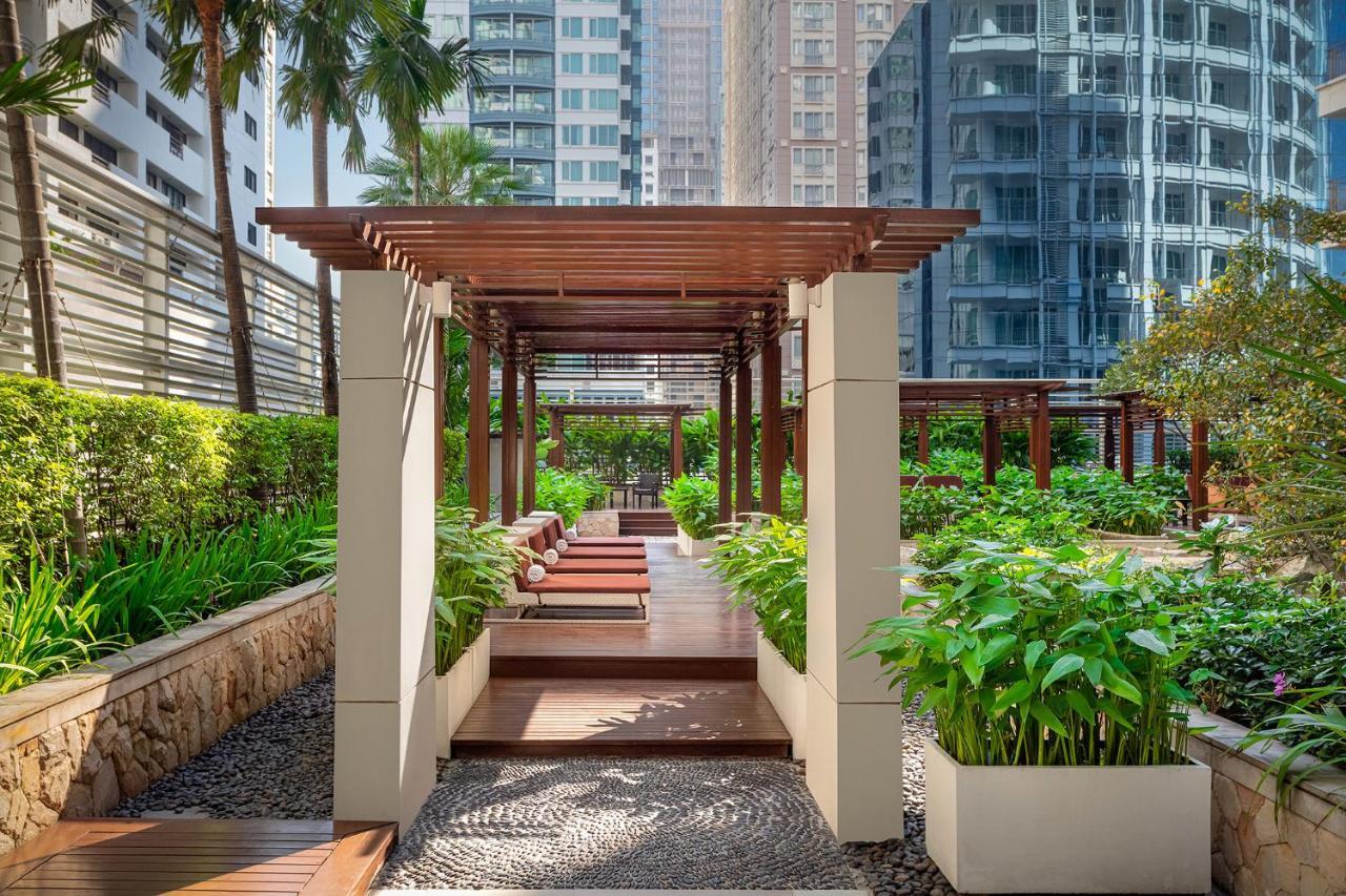 Dusit Suites Hotel Ratchadamri, Bangkok Kültér fotó The Pergola